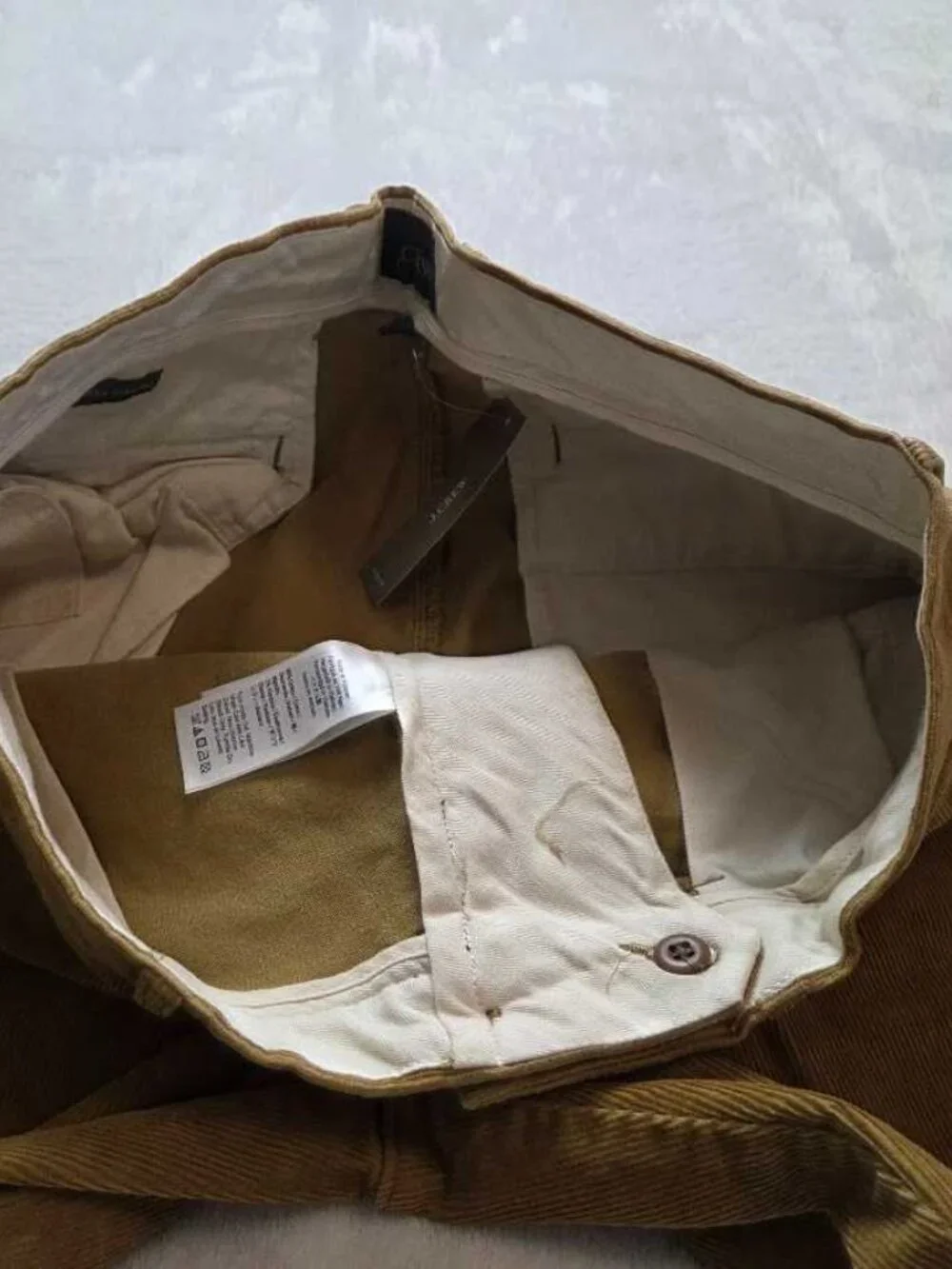 New 33x32 J.Crew broken in straight pant in stretch corduroy  Vintage Goldenrod